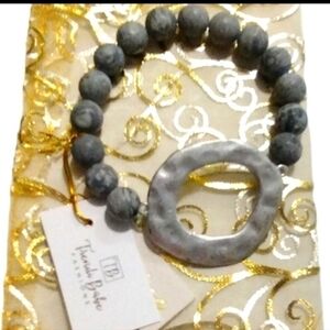 SEMI Precious Agate & Hammered Metal Stretch Bracelet